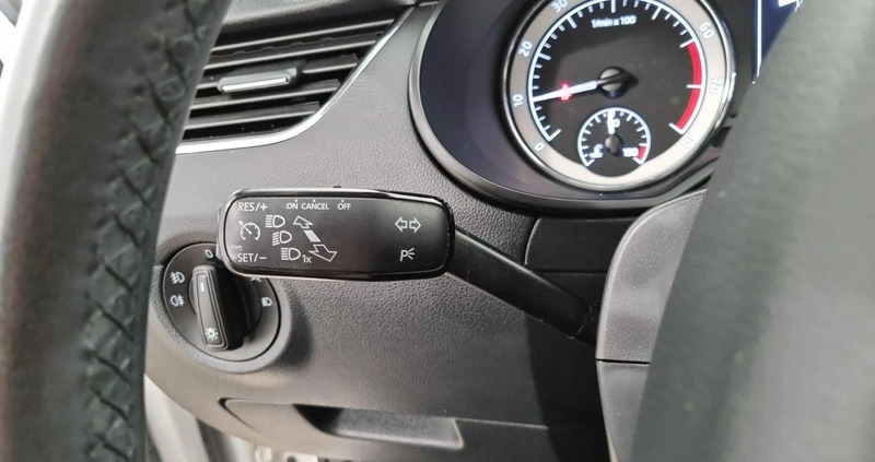Skoda Octavia cena 55900 przebieg: 181638, rok produkcji 2018 z Tuczno małe 301